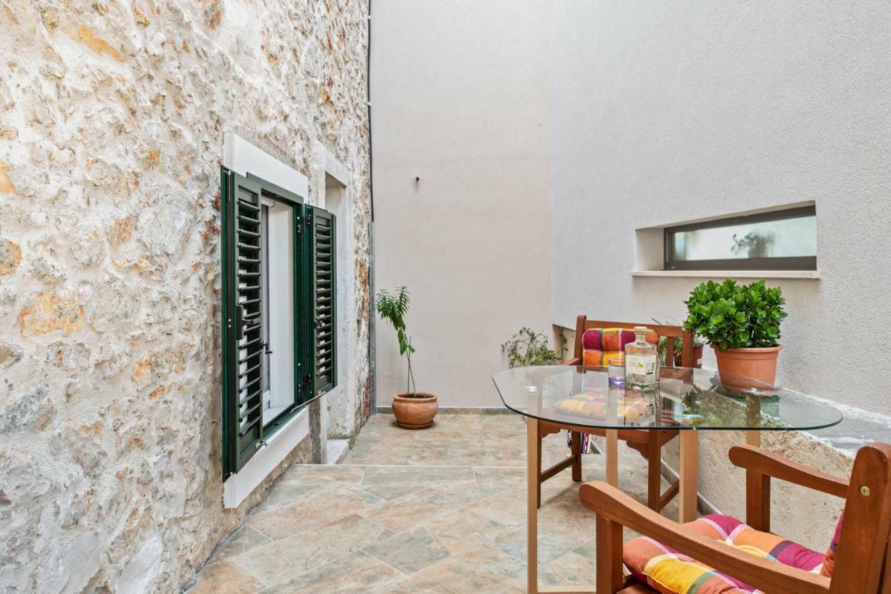 Kurika Anzotica Apartman Šibenik Kültér fotó